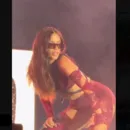 Anitta defende liberdade individual e afirma em show que comportamento "é um ato político"