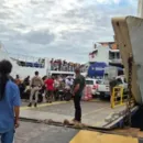 Confusão durante embarque atrasa saída de ferry em Salvador