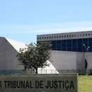 Judiciário analógico