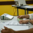 Mesária é presa por votar no lugar de policial militar em Salvador