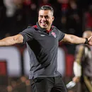 Sob pressão, Jair Ventura completa um ano como técnico do Vitória