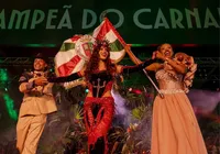 Anitta assume posto deixado por Virginia e é coroada rainha de bateria