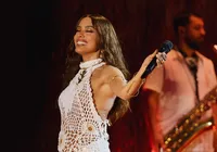 Anitta emociona Salvador e encerra turnê com participações baianas