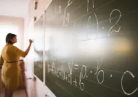 Aposentadoria de professores muda em 2027; saiba novas regras