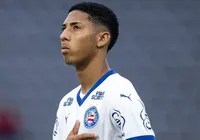 Bahia assina 1º contrato profissional com joia de 16 anos