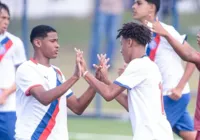 Bahia atropela Leônico por 8 a 0 com show de “xará” de atacante do Barça