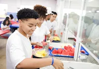 Bahia serve 1,5 milhão de refeições diárias e celebra Dia da Alimentação