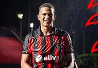 Com lesão de Ramon, Vitória traz lateral da base para o profissional