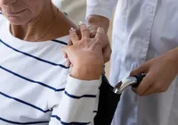 Cuida de idoso ou PCD? Veja benefícios que você talvez possa acessar