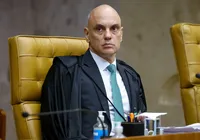 Deputado baiano pede prisão de Moraes por conta de contato com Vorcaro