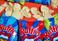 Dona de Doritos e Ruffles fecha fábricas e tira produtos de produção