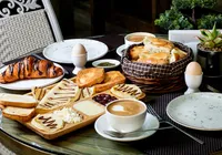 Esqueça o pão com ovo e a tapioca com o café da manhã que garante saciedade