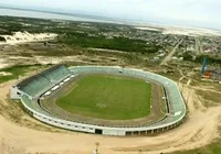 Estádio abandonado há 16 anos pode virar autódromo com R$ 40 milhões
