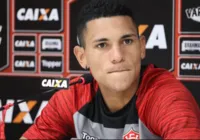 Ex-Vitória deixa clube da Série B em meio à crise e cobra R$ 340 mil