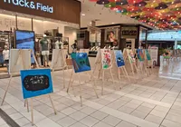Exposição reúne pinturas de crianças autistas em shopping de Salvador