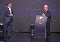 Flávio Bolsonaro recorre a desinformação no 1º debate do 2º turno