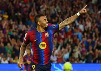 Gabriel Jesus supera início de Neymar e Ronaldinho no Barcelona