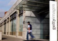 Gigante do banco de dados anuncia quebra após prejuízo bilionário