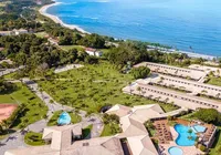 Hóspedes de resort na Bahia passam mal e local é alvo de fiscalização