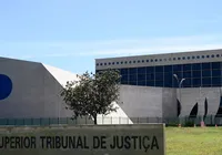 Judiciário analógico
