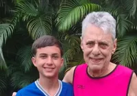 Mãe descobre que colega de futebol do filho é Chico Buarque