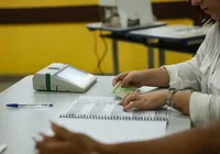 Mesária é presa por votar no lugar de policial militar em Salvador