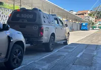 Mulher rende motorista de ônibus com faca em Salvador e faz exigências
