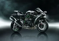 Nova Kawasaki Ninja ganha motor revisado, piloto automático e mais