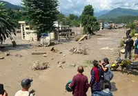 Número de mortos após enchentes entre Nepal e Tibete passa de 540