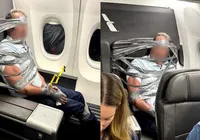 Passageiro é amarrado após ataques racistas e homofóbicos em voo