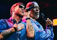 Péricles e Ferrugem unem gerações do pagode em show na Bahia