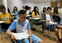 Projeto prepara estudantes para reta final do Enem em Salvador
