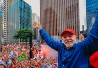 Queda na abstenção e nos votos inválidos favorece Lula no 2º turno