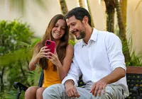 Recreio sem celular: o que mudou nas escolas da Bahia após a nova lei?