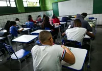 Rede estadual da Bahia convoca estudantes para atualizar cadastro escolar
