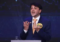 Renan Santos pode participar de debate da Globo nesta quinta-feira