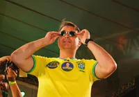 TSE manda retirar vídeo que liga Flávio Bolsonaro ao caso Banco Master