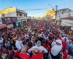 Em Cansanção, Jerônimo promete retribuir apoio do povo com trabalho - Imagem