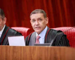Nunes Marques toma decisão que pode mudar futuro das pesquisas eleitorais - Imagem