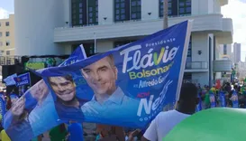 7 de Setembro: bandeiras de Neto com Flávio surgem em ato em Salvador