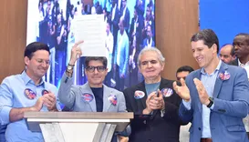 ACM Neto garante combate à intolerância em encontro com evangélicos