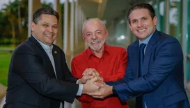 Após reeleição, Lula recebe presidentes da Câmara e do Senado no Alvorada