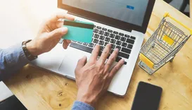 Compras em poucos cliques desafiam o controle do orçamento