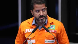 Deyvid Bacelar destaca força coletiva em inauguração de comitê