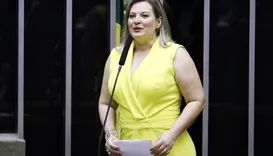 Ex-bolsonarista declara voto em Lula e dispara: "Família Bolsonaro é capaz de mandar matar"
