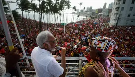 Gilberto Gil reage a título dado a Flávio Bolsonaro em Salvador