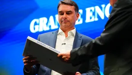 Justiça é acionada contra Título de Cidadão Soteropolitano a Flávio Bolsonaro