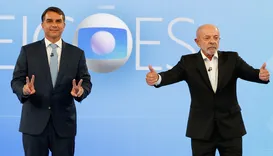 Lula chama saída de Flávio Bolsonaro do Brasil de “vergonhosa”