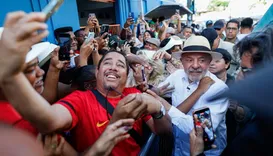 Lula faz em Salvador seu primeiro evento de rua na campanha eleitoral