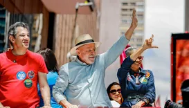 Lula realiza manifestação na Avenida Paulista neste domingo (11)